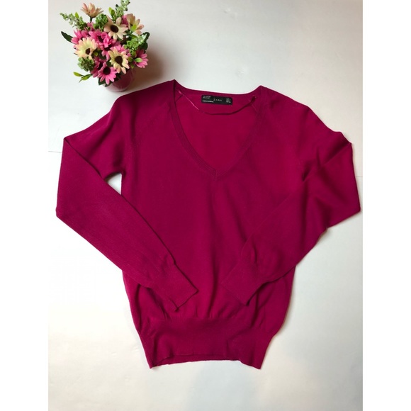 Zara Sweaters - Zara Fuschia Knit Sweater